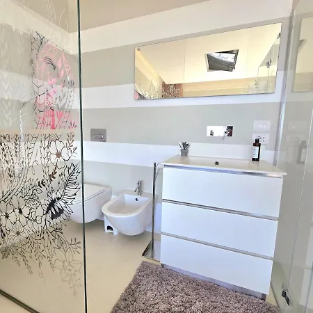 Attico Design De Gasperi Con Vista Mozzafiato Διαμέρισμα Σαν Μπενεντέτο ντελ Τρόντο